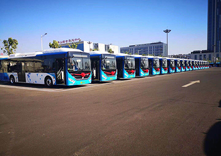 【唐山新聞】358部搭載國軒高科電池的純電動公交車正式上線運(yùn)營！唐山公交已實現(xiàn)兩個“百分百”！