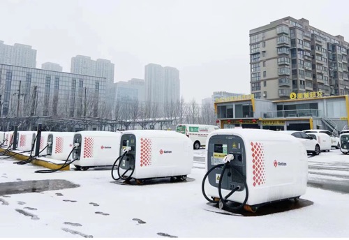 電車上高速沒電咋辦？別擔(dān)心，有大白??！