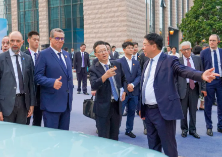 摩洛哥首相阿齊茲?阿赫努什連聲點(diǎn)贊“國軒了不起”